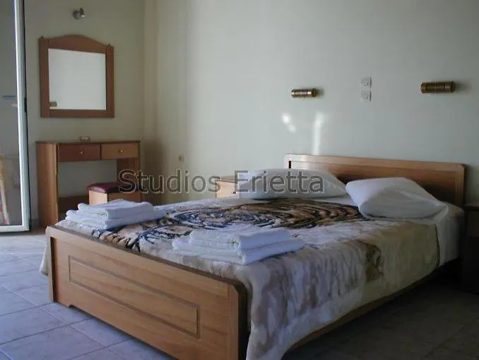 Aparthotel Erietta Studios Svoronata