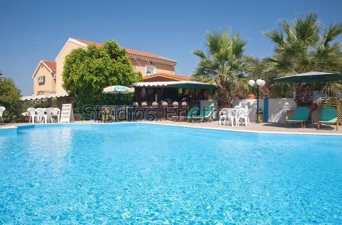 Aparthotel Erietta Studios Svoronata